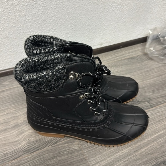 Tommy Hilfiger Women's Rainah Duck Booties - Picture 4 of 6